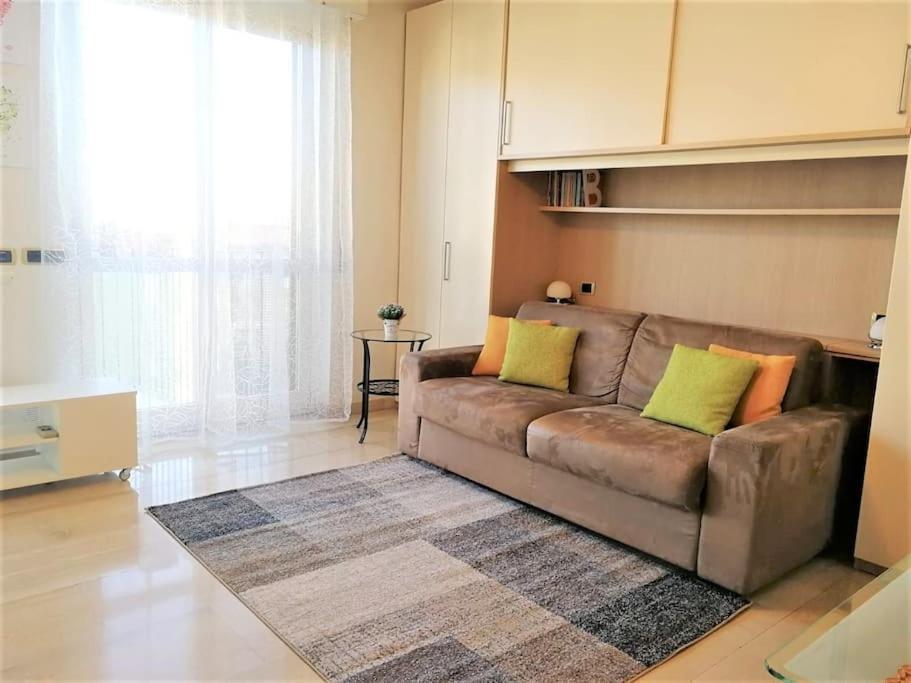 Gef House - Studio Apartment Bande Nere มิลาน ภายนอก รูปภาพ